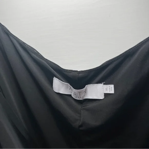 Astr Ruched Puff Sleeve Bodysuit in Sz XL - Picture 4 of 10